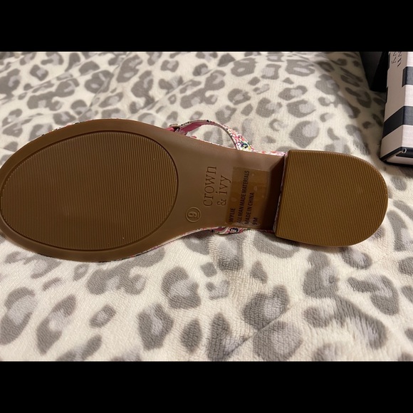 Crown and ivy sandals - Picture 5 of 9